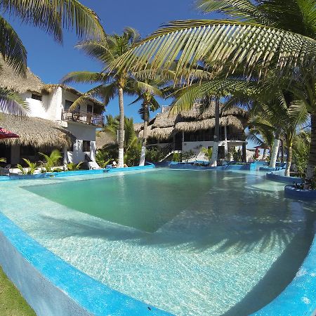 Marbella Eco Lodge Monterrico Exterior photo