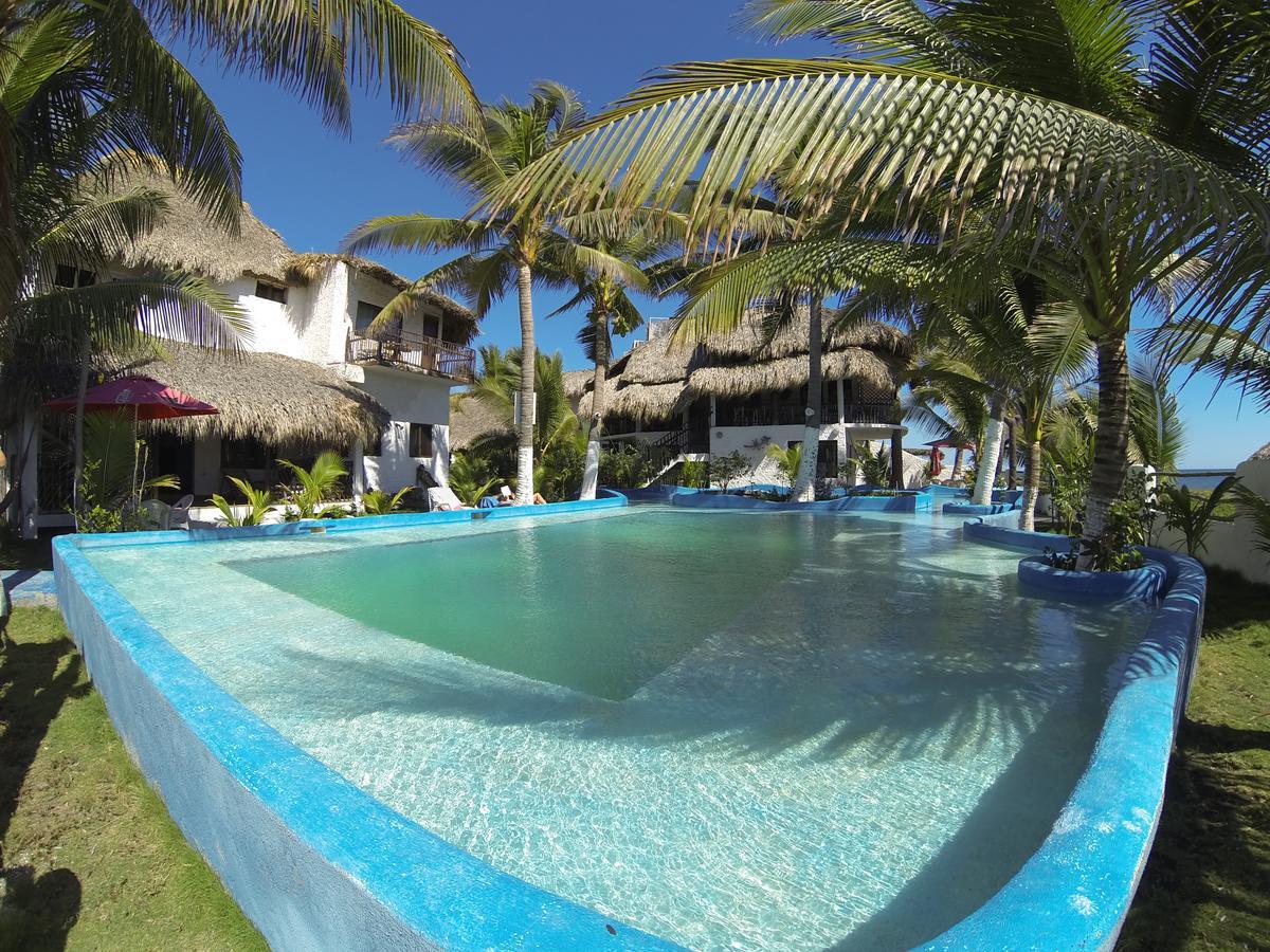 Marbella Eco Lodge Monterrico Exterior photo